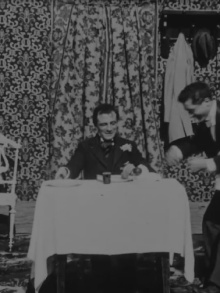 Fregoli al ristorante Trailer