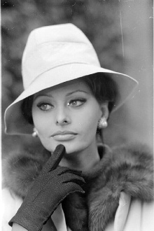 Great Women: Sophia on Loren Trailer