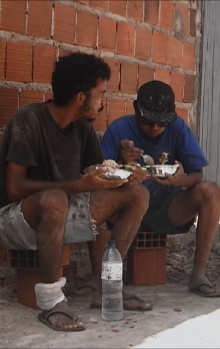Grilhões Trailer