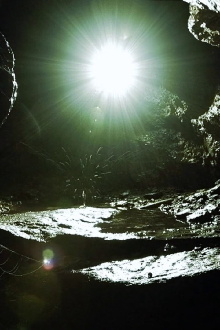Grotta Trailer