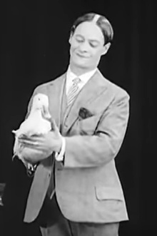 Gus Visser and His Singing Duck Trailer