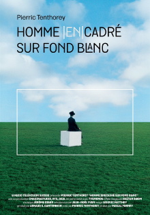 Homme Cadré sur Fond Blanc Trailer