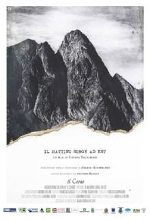 Il mattino sorge ad est Trailer