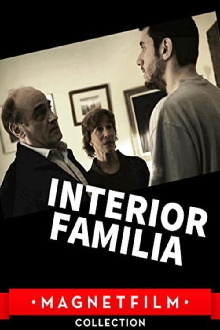 Interior. Familia Trailer