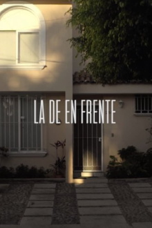 La De En Frente Trailer