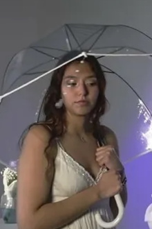 La mujer bajo la Lluvia Trailer