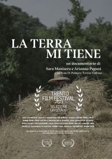 La terra mi tiene Trailer