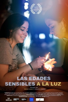 Las edades sensibles a la luz Trailer