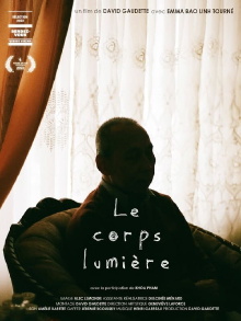 Le corps lumière Trailer
