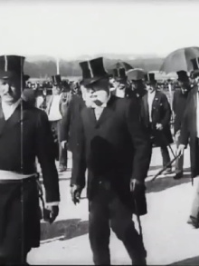 Le Président Félix Faure aux courses Trailer
