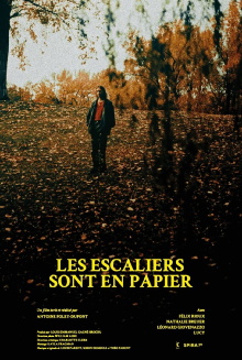 Les escaliers sont en papier Trailer