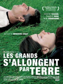 Les Grands S'Allongent Par Terre Trailer