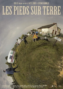 Les pieds sur terre Trailer