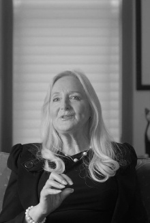 Lynda Hamilton: The Art of Listening Trailer