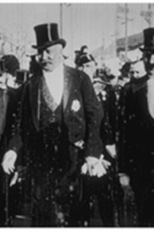 M. le président arrivant au bal des Sablaises Trailer