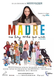 Madre no hay más que una Trailer