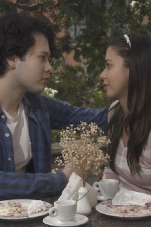 Manual do Amor para Jovens Desastrados Trailer