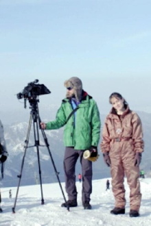 Martina hinter den Bergen Trailer