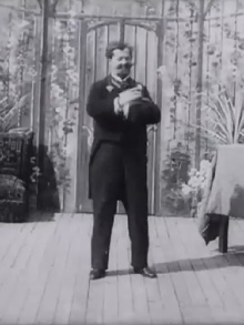 Métamorphoses d'un magicien Trailer