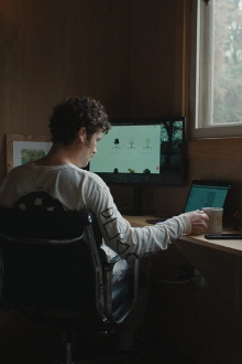 mid-level modern knowledge worker Trailer