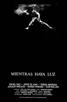 Mientras haya luz Trailer