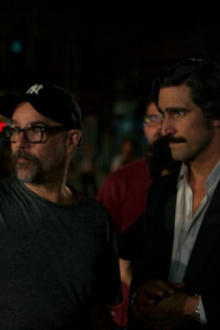 O Homem de Ouro Trailer