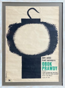 Obok prawdy Trailer