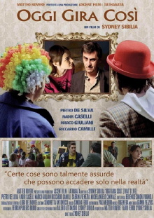 Oggi gira così Trailer