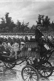 Parada Militar Trailer