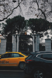 Pearl of the Bosphorus  : The Birth of a University Trailer