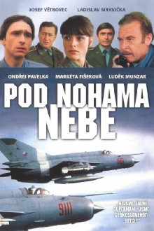 Pod nohama nebe Trailer