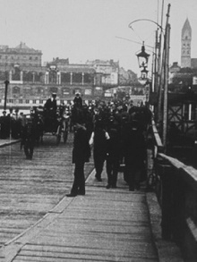 Pont de bateaux Trailer