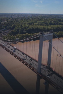 Ponts de Bordeaux: Technologie de haut vol Trailer
