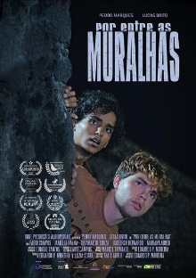 Por Entre As Muralhas Trailer