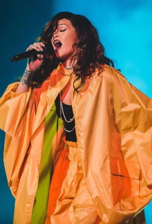 Rihanna: Rock in Rio Trailer