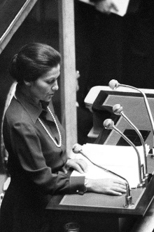 Simone Veil, une loi au nom des femmes Trailer