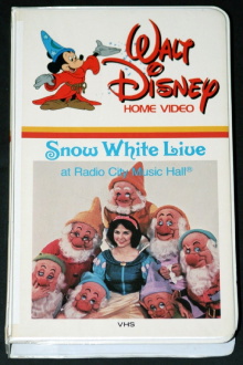 Snow White and the Seven Dwarfs: Live on Stage Trailer