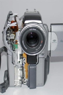 Sony DCR–PC120E. Disassembled Trailer