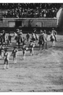 Sortie de la Quadrille et commencement de la course (Vue de trois quarts) Trailer