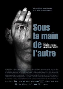 Sous la main de l'autre Trailer