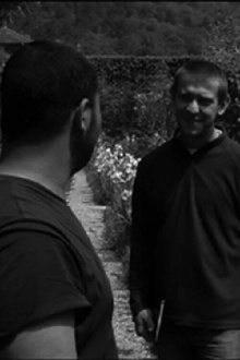 Sur la voie critique Trailer