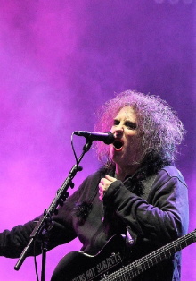 The Cure Aux Viellies Charrues Trailer