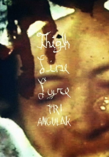 Thigh Line Lyre Triangular Trailer