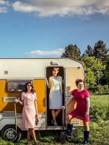 Three Women Wait for Death Trailer