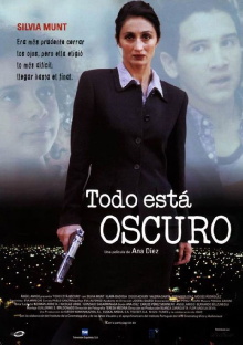 Todo está oscuro Trailer