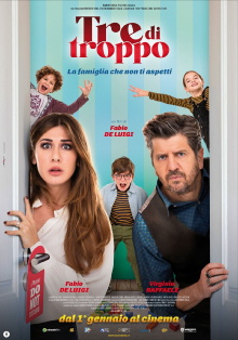 Tre di troppo Trailer