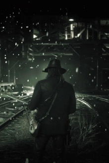 Um Estranho Chega à Cidade Precedendo uma Madrugada Chuvosa Trailer