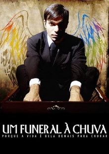 Um Funeral à Chuva Trailer