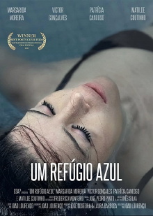 Um Refúgio Azul Trailer