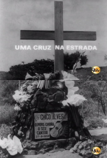 Uma Cruz na Estrada Trailer